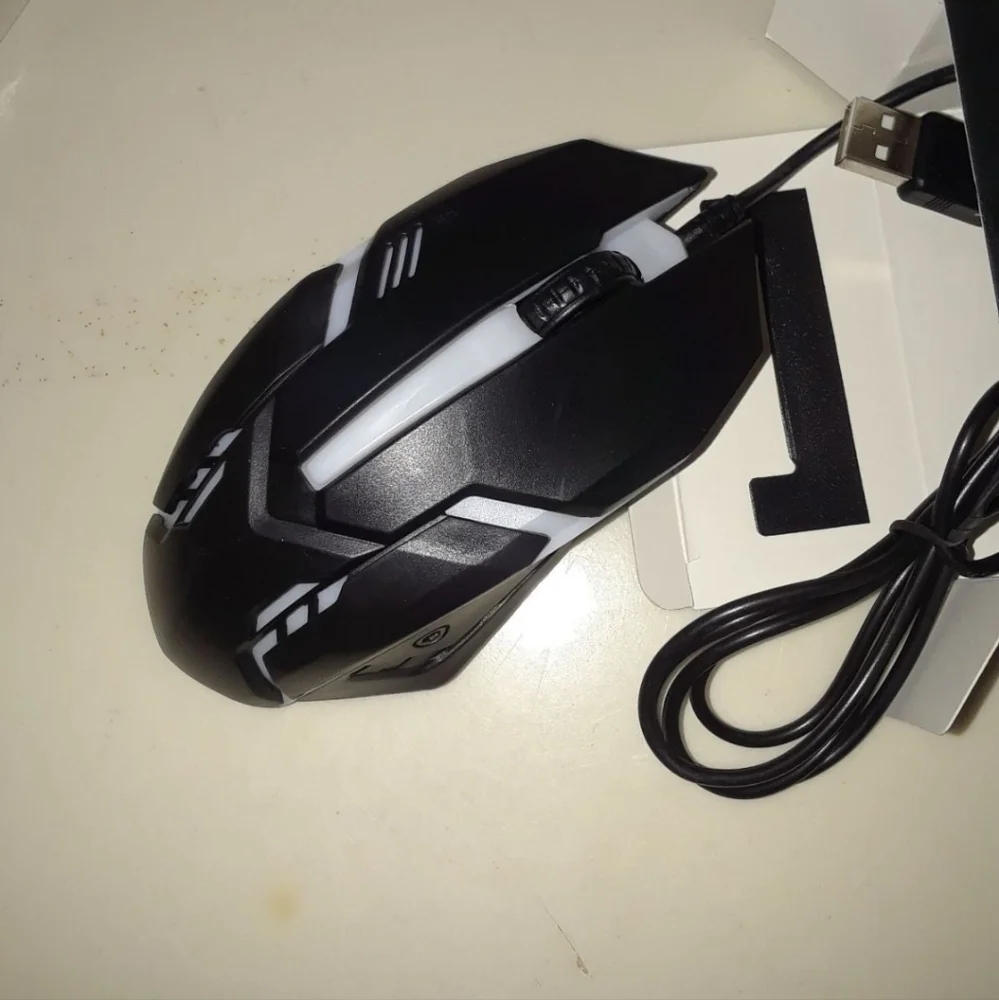 LED RGB Gaming Mouse - Picture 2 of 3